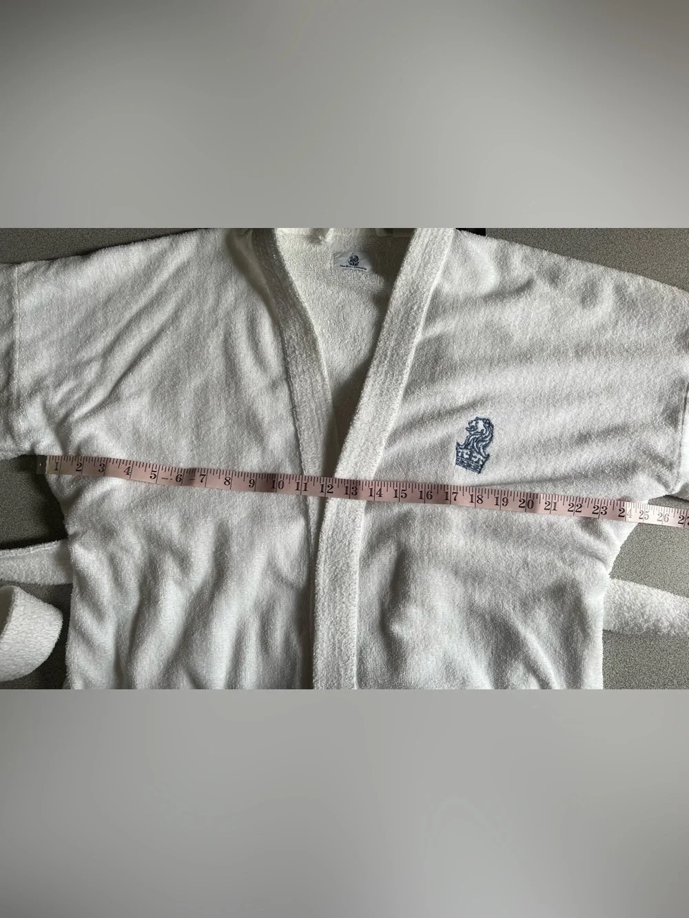 Vintage Ritz Carlton White Blue Logo Terry Robe O/S - Picture 9 of 14